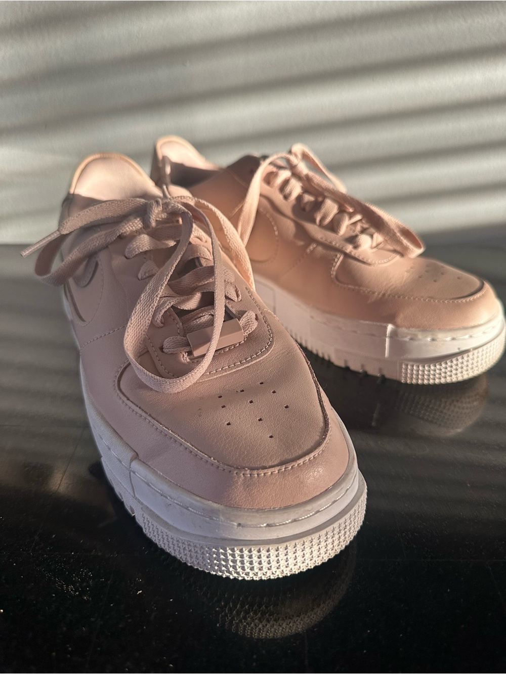 Women’s Nike AF1 Sneakers in Blush Pink
